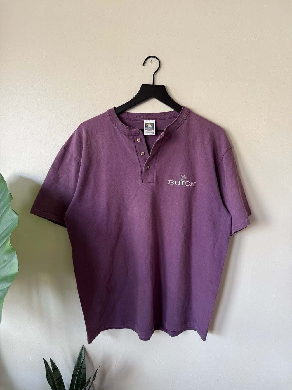 Cotton Deluxe Buick Henley Size L Purple Short Sleeve Embroidered Logo